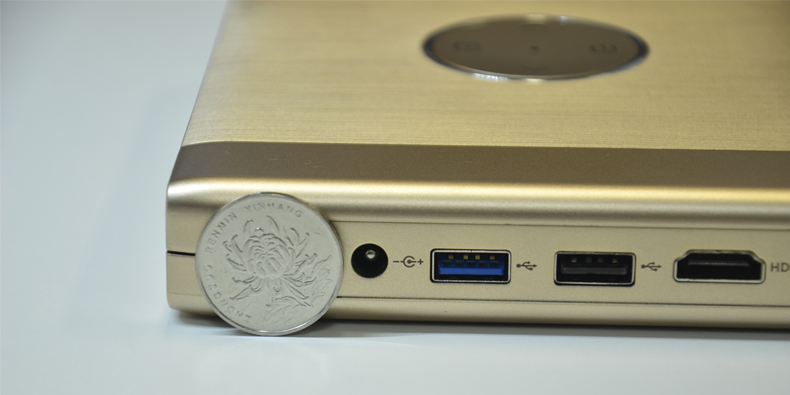 Portable projector, a good assistant for business office(图2)