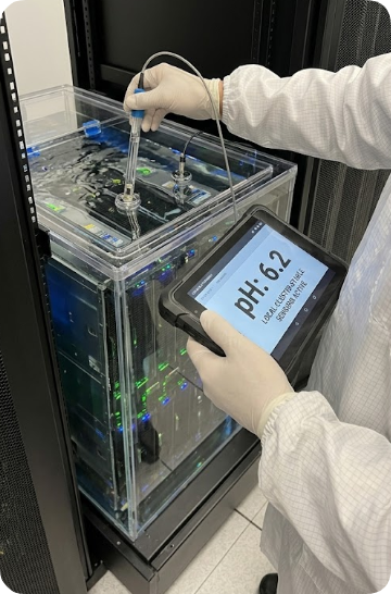 Data Center Immersion Cooling Fluid Acidity Monitoring: Preventing Submerged Server Corrosion with Rugged Data Systems(图2)