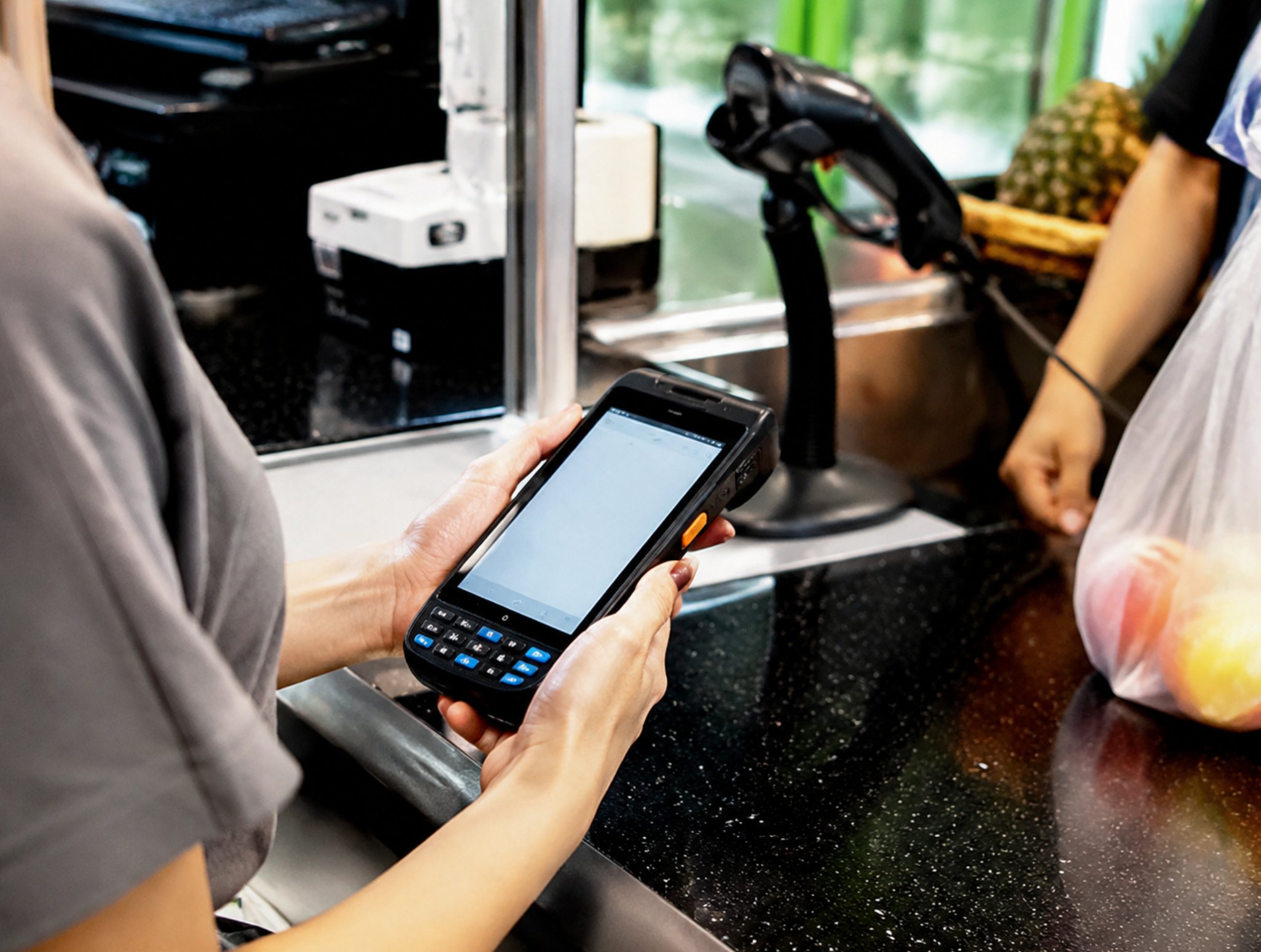 X501 Smart PDA N40 HCAR5000 MI Retail POS: Customer Case Study Breakdown(图2) X501 Smart PDA N40 HCAR5000 MI Retail POS: Customer Case Study Breakdown(图1)